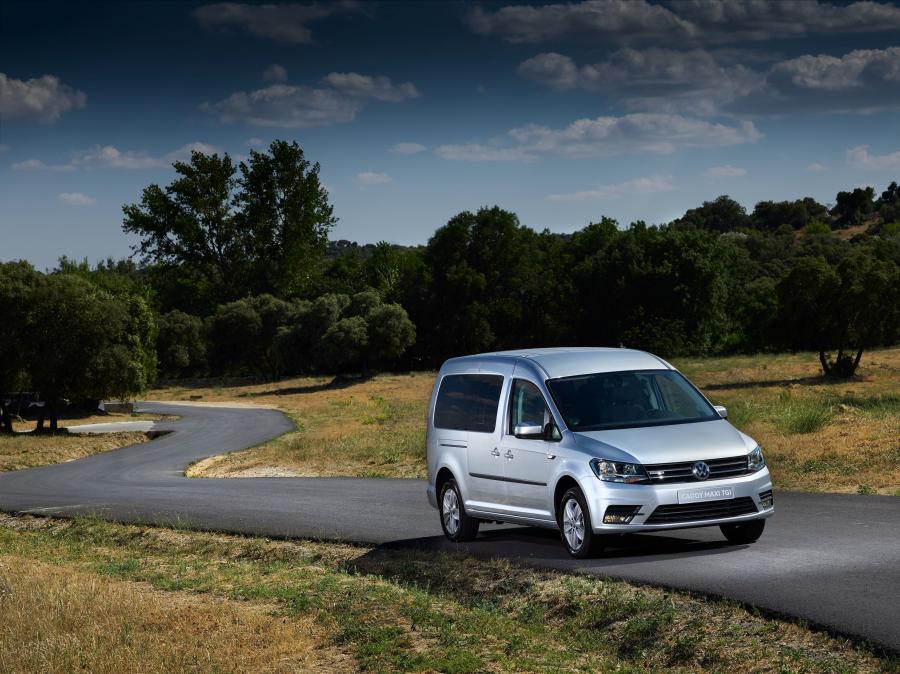  Volkswagen Caddy Maxi Highline BlueMotion TGI 2016 года  (WW) (фото 6 из 10)